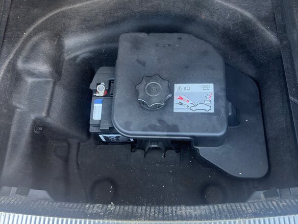 2009 Audi A4 IV (B8), чёрный, 800000 рублей - вид 15