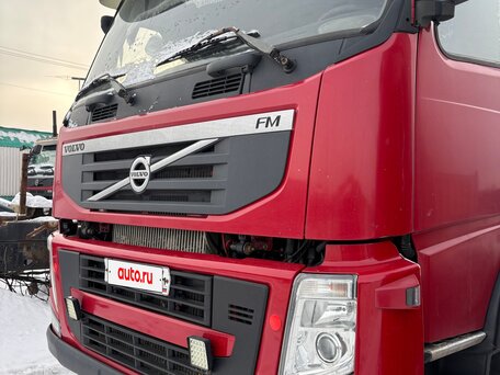 2010 Volvo FM, красный, 2700000 рублей, вид 2