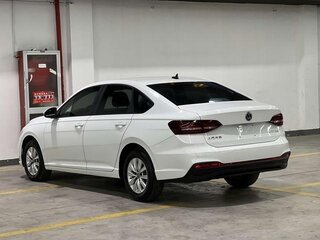 2022 Volkswagen Lavida III, белый, 1400000 рублей, вид 4