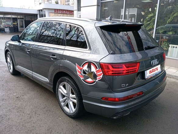 2016 Audi Q7 II (4M), серый, 2569590 рублей - вид 3