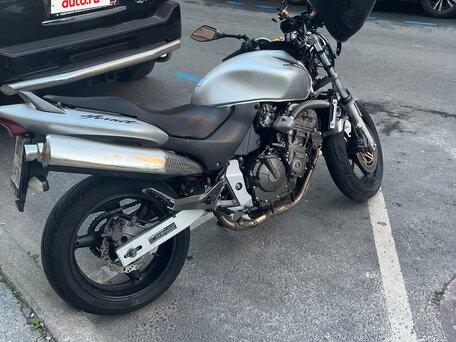 2002 Honda CB 600F Hornet, серебристый, 350000 рублей, вид 1