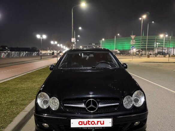 2004 Mercedes-Benz CLK-Класс 200 II (W209), чёрный, 950000 рублей - вид 1