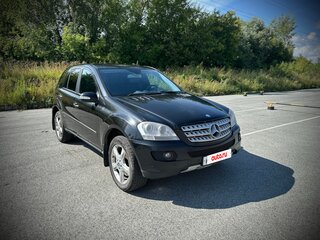 2006 Mercedes-Benz M-Класс 500 II (W164), чёрный, 900000 рублей, вид 1