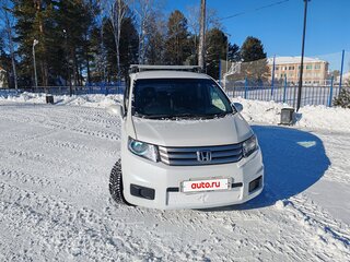 2013 Honda Freed Spike I Рестайлинг, белый, 920000 рублей, вид 2