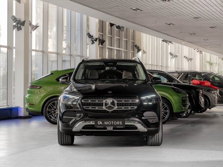 2026 Mercedes-Benz GLE 300 d II (V167) Рестайлинг, чёрный, 10600000 рублей, вид 2