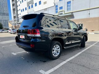 2016 Toyota Land Cruiser 200 Series Рестайлинг 2, чёрный, 6300000 рублей, вид 4