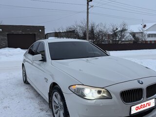 2012 BMW 5 серии 525d xDrive VI (F10/F11/F07), белый, 1900000 рублей, вид 3