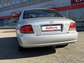 2005 Hyundai Sonata ТагАЗ IV (EF) Рестайлинг, серебристый, 230000 рублей, вид 4