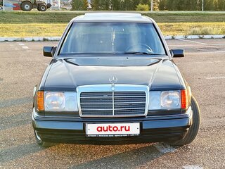1988 Mercedes-Benz W124 260, чёрный, 317000 рублей, вид 2