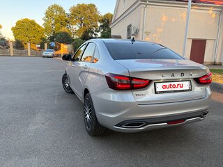 2024 Lada (ВАЗ) Vesta I Рестайлинг (NG), серебристый, 1400000 рублей, вид 5