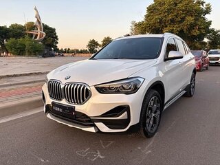 2022 BMW X1 Long 20Li sDrive II (F48) Рестайлинг, белый, 2290000 рублей, вид 1