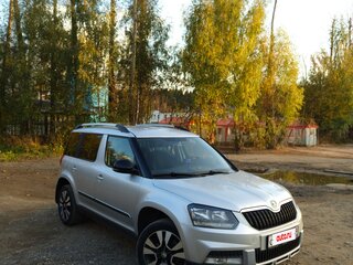 2015 Skoda Yeti I Рестайлинг, серебристый, 1320000 рублей, вид 3