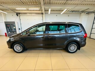 2015 Volkswagen Sharan II, коричневый, 1849900 рублей, вид 3