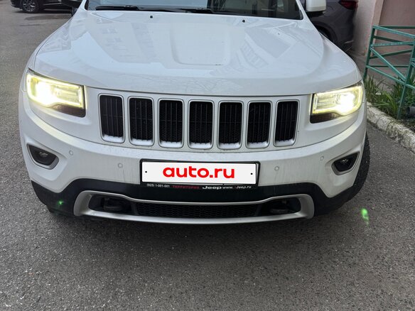 2013 Jeep Grand Cherokee IV (WK2) Рестайлинг, белый, 1970000 рублей