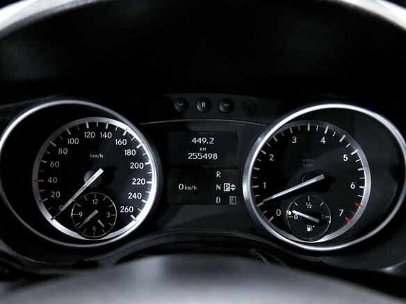 2011 Mercedes-Benz R-Класс 350 Long I Рестайлинг 2, белый, 1390000 рублей - вид 15