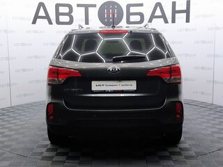 2019 Kia Sorento II Рестайлинг, серый, 2100000 рублей, вид 5