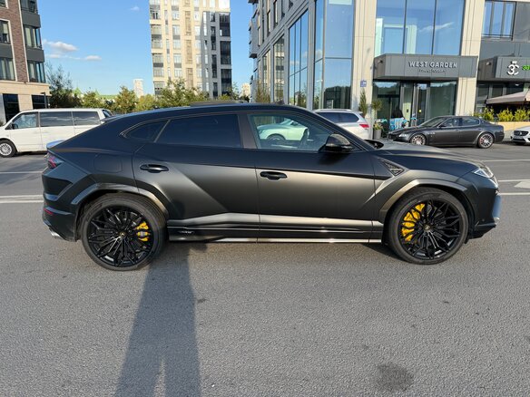 2025 Lamborghini Urus SE I Рестайлинг, чёрный - вид 10