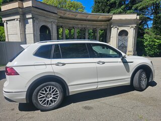 2020 Volkswagen Tiguan L II (China Market), белый, 3280000 рублей, вид 3