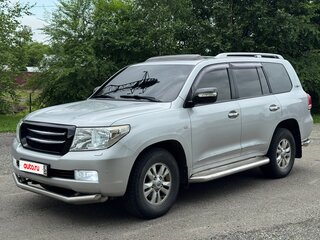 2011 Toyota Land Cruiser 200 Series, серый, 4000000 рублей, вид 1