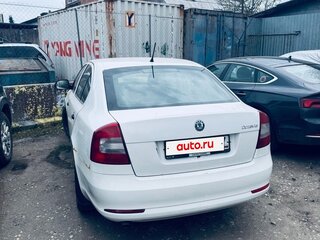 2012 Skoda Octavia II (A5) Рестайлинг, белый, 600000 рублей, вид 2