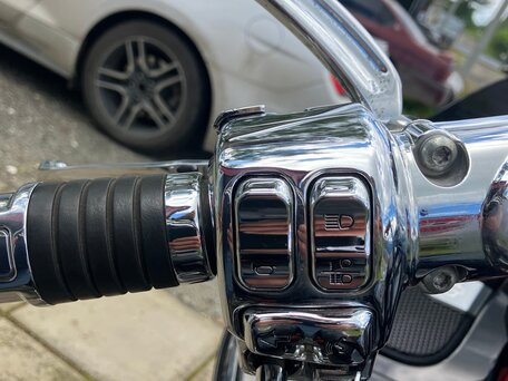 2021 Harley-Davidson CVO Road Glide, красный, 2550000 рублей, вид 4