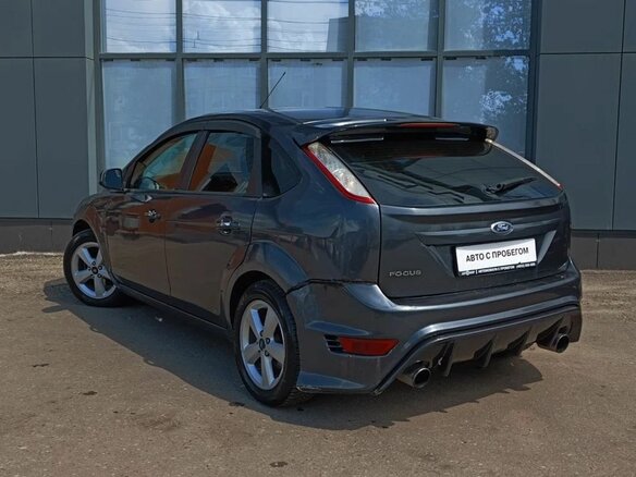 2010 Ford Focus II Рестайлинг, серый - вид 5