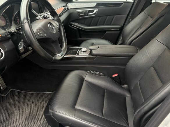 2011 Mercedes-Benz E-Класс 300 IV (W212, S212, C207), серебристый, 1850000 рублей - вид 6