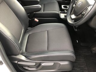 2020 Honda Freed II Рестайлинг, белый, 1700000 рублей, вид 2