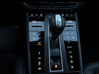 2023 Porsche Macan GTS I Рестайлинг 2, красный, 11500000 рублей, вид 4