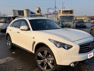 2011 Infiniti FX35 II (S51), белый, 1900000 рублей, вид 1