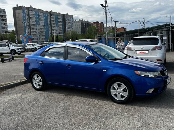 2009 Kia Forte I, синий, 650000 рублей - вид 4