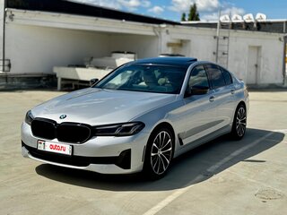 2020 BMW 5 серии 530i xDrive VII (G30/G31/G38) Рестайлинг, серебристый, 3490000 рублей, вид 1