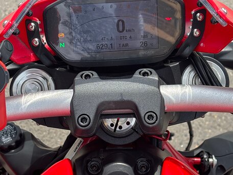 2015 Ducati Monster 1200, красный, 750000 рублей, вид 3