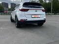 2020 Kia Sportage IV Рестайлинг, белый, 2030000 рублей - вид 5