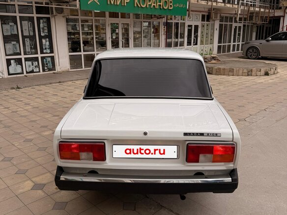 2010 Lada (ВАЗ) 2105, белый, 250000 рублей - вид 2