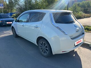 2012 Nissan Leaf (EM61) I (ZE0/AZE0), белый, 590000 рублей, вид 4