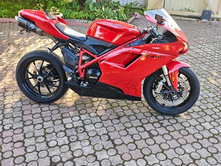 2011 Ducati 848, красный, 742786 рублей, вид 2