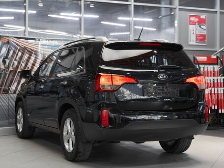 2017 Kia Sorento II Рестайлинг, чёрный, 1749000 рублей, вид 4