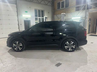 2022 Kia Sorento IV, чёрный, 4100000 рублей, вид 4