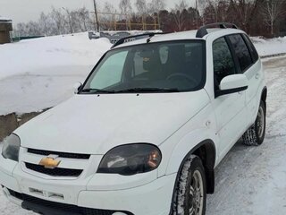 2019 Chevrolet Niva I Рестайлинг, белый, 850000 рублей, вид 1