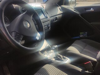 2010 Volkswagen Tiguan I, чёрный, 695000 рублей, вид 3
