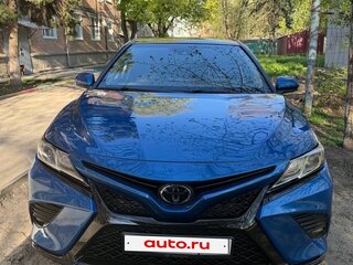 2019 Toyota Camry US Market VIII (XV70), синий, 2500000 рублей, вид 1