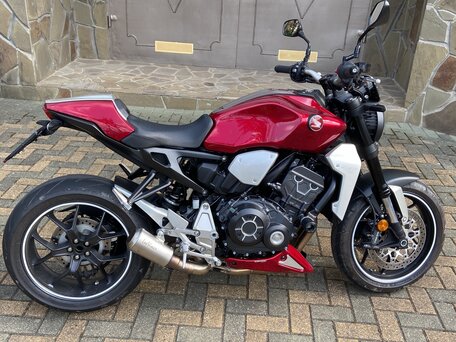 2020 Honda CB 1000R, красный, 1200000 рублей, вид 2