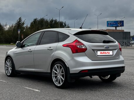 2013 Ford Focus III, серебристый, 750000 рублей, вид 5