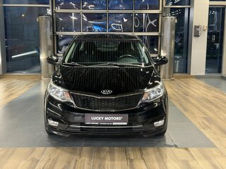 2015 Kia Rio III Рестайлинг, чёрный, 795000 рублей, вид 2