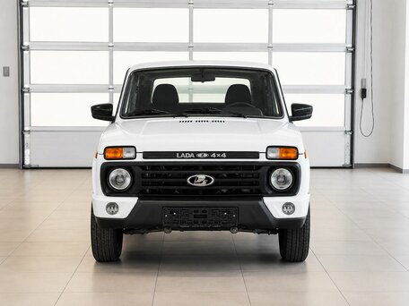 2011 Lada (ВАЗ) 2121 (4x4) I Рестайлинг, белый, 500000 рублей, вид 2