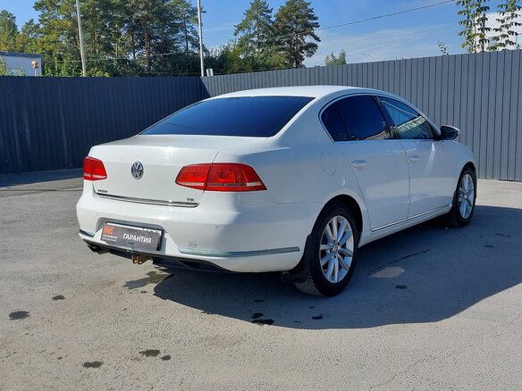 2012 Volkswagen Passat B7, белый, 1079000 рублей - вид 4