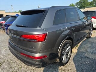 2025 Audi Q7 45 TFSI II (4M) Рестайлинг 2, серый, 6982000 рублей, вид 2