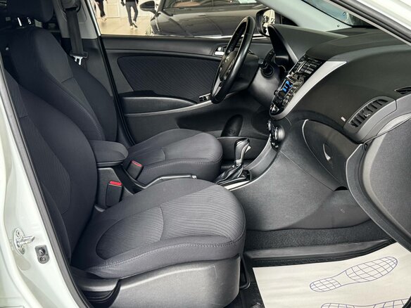 2015 Hyundai Solaris I Рестайлинг, белый - вид 10