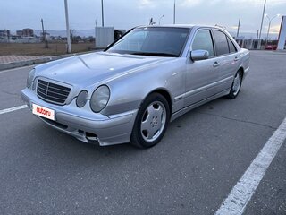 2001 Mercedes-Benz E-Класс 200 II (W210, S210) Рестайлинг, серебристый, 330000 рублей, вид 1